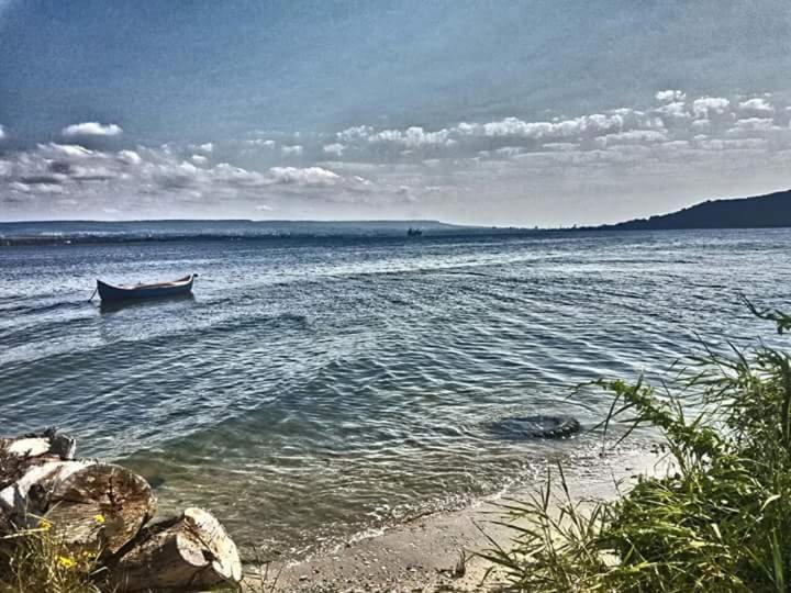 Хотел Тримата Мускетари Varna Dış mekan fotoğraf
